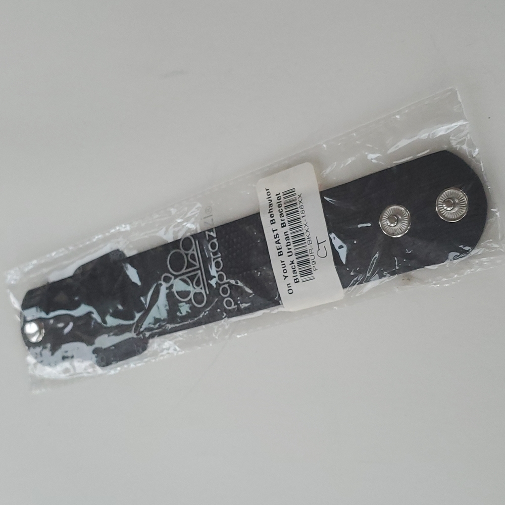 Boutique Paparazzi Black Canvas Snap Bracelet